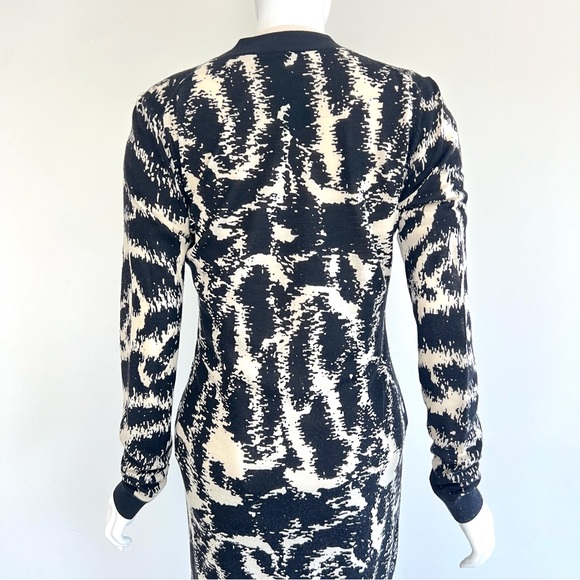 DIANE VON FURSTENBERG Abstract Black Cream Knit Wool Button Long Cardigan Sz S - Picture 8 of 15